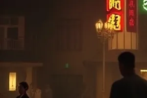 第九号站台剧照：深夜车站空荡的候车长椅